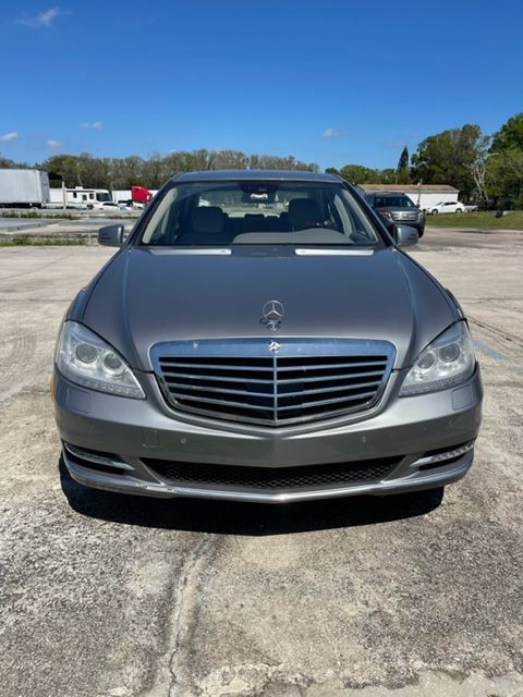 2013 Mercedes-Benz S-Class Image 2
