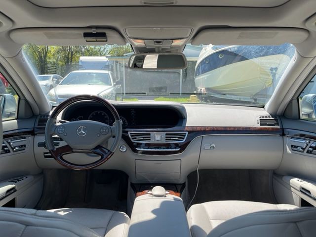 2013 Mercedes-Benz S-Class Image 7