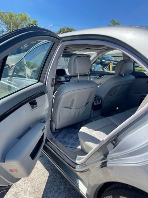 2013 Mercedes-Benz S-Class Image 9