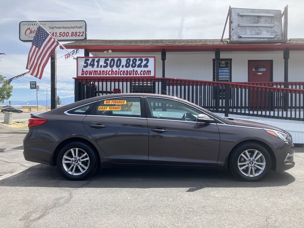 2015 Hyundai Sonata Image 2