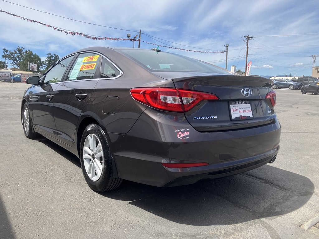 2015 Hyundai Sonata Image 3