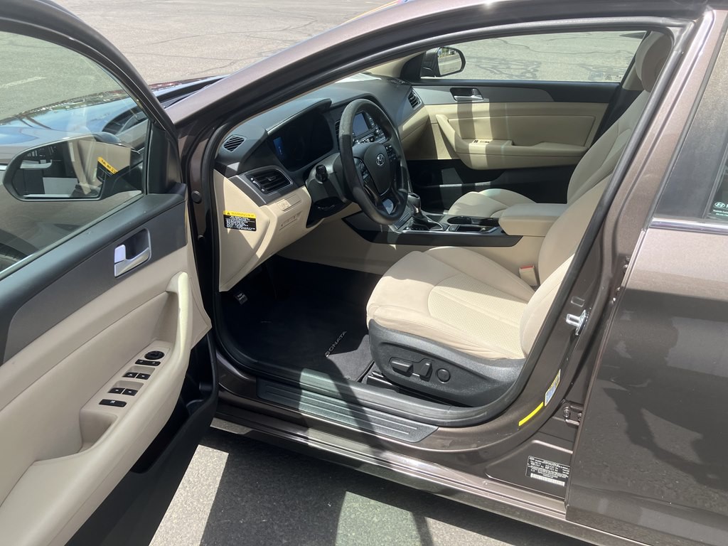 2015 Hyundai Sonata Image 4