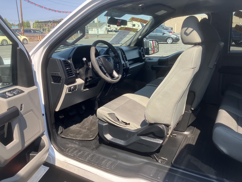 2015 Ford F-150 Image 4