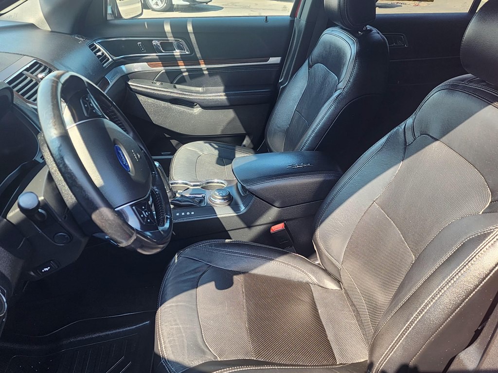 2016 Ford Explorer Image 5
