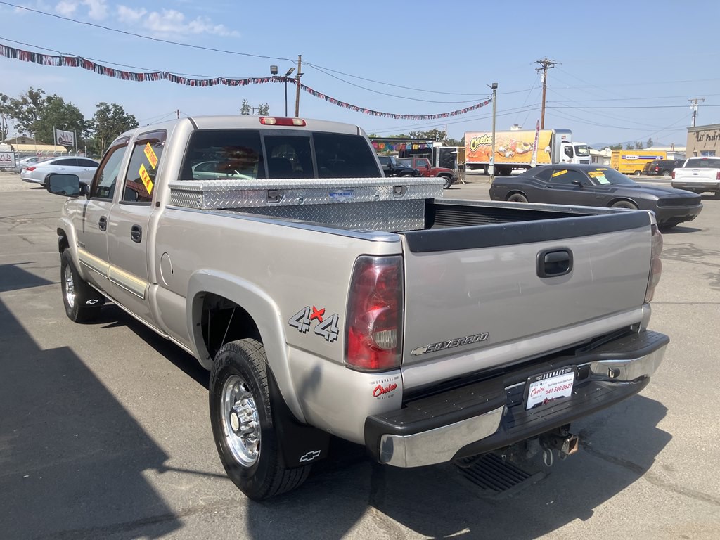 2006 Chevrolet Silverado 1500 Image 3