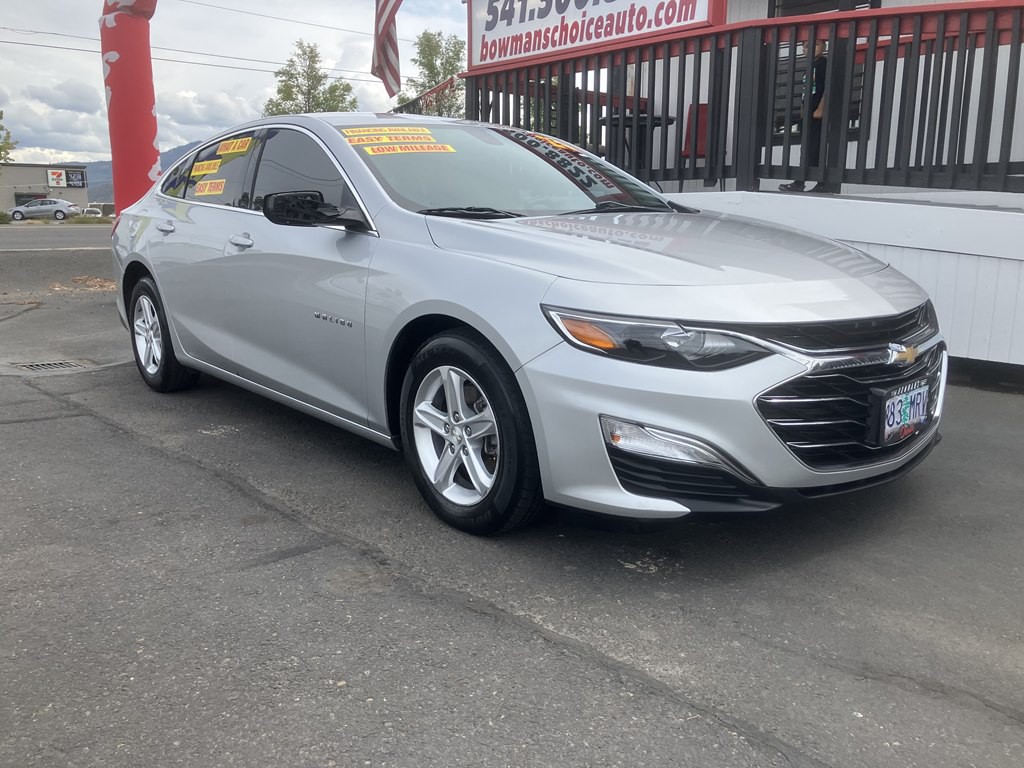2020 Chevrolet Malibu Image 1