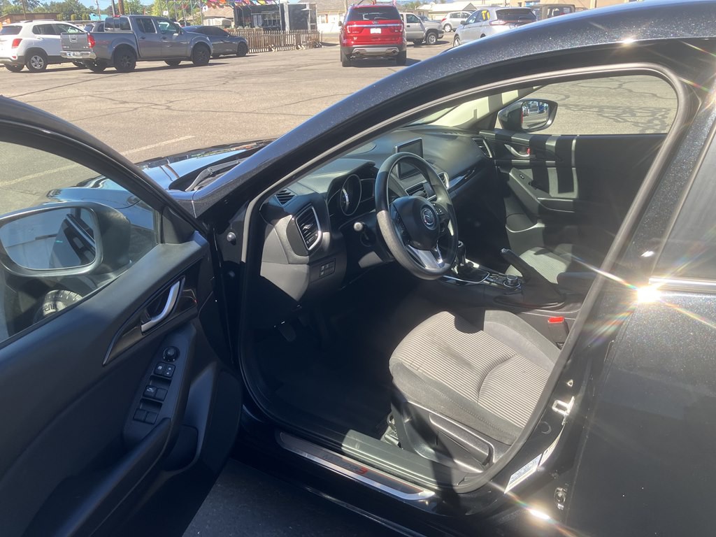 2016 Mazda Mazda3 Image 4