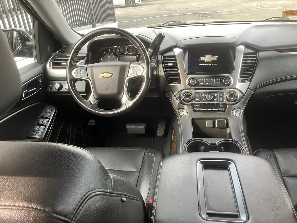 2019 Chevrolet Suburban Image 5