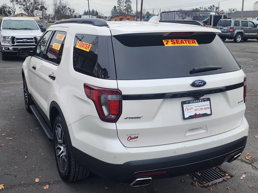 2017 Ford Explorer Image 2