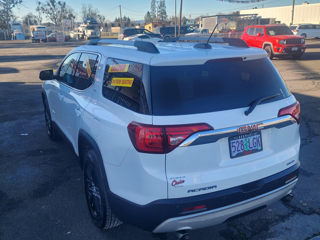 2018 GMC Acadia Image 3