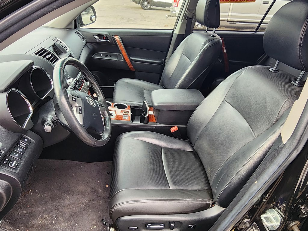 2012 Toyota Highlander Image 5