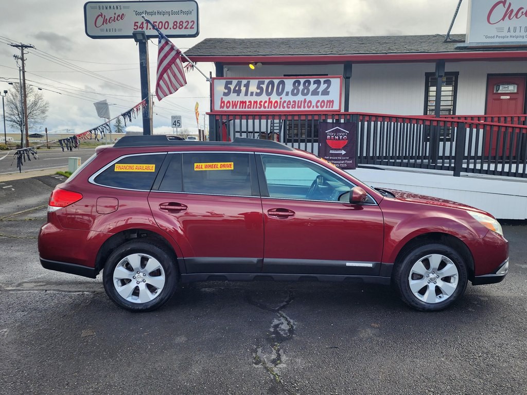 2011 Subaru Outback Image 2