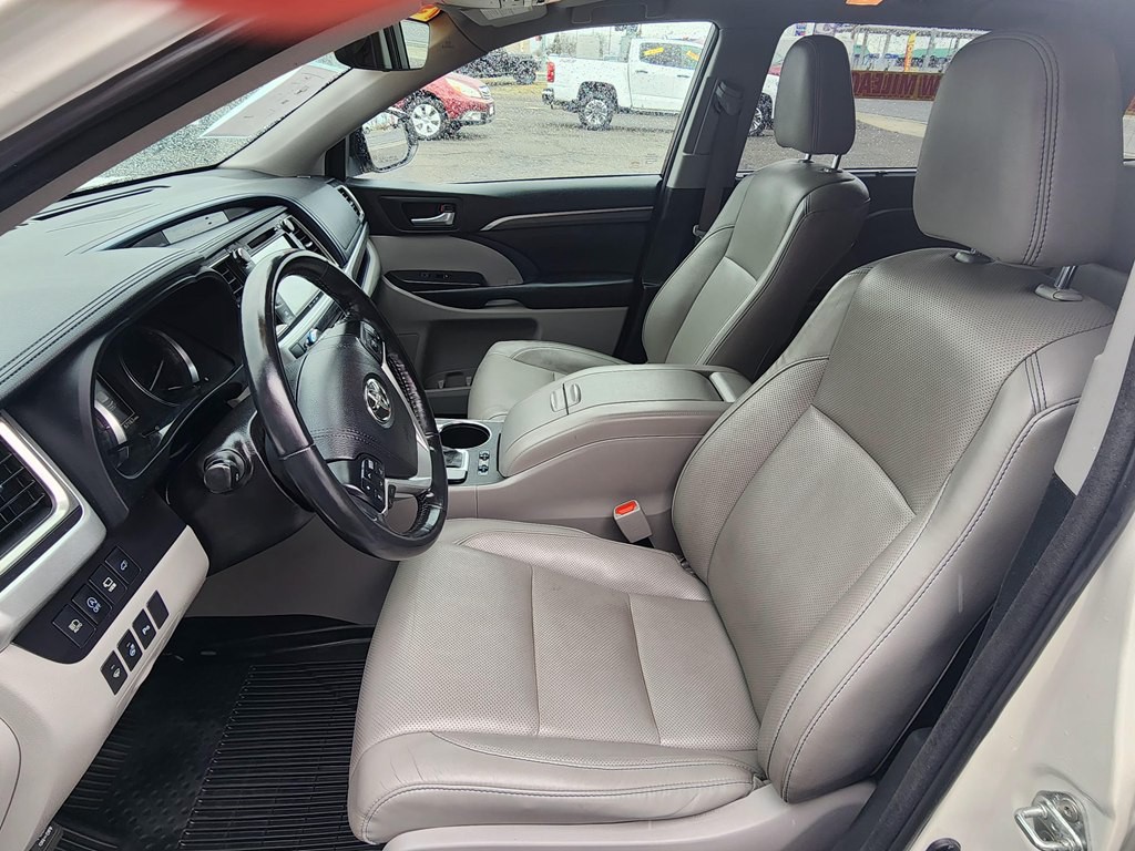 2018 Toyota Highlander Image 4