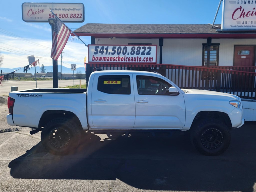 2022 Toyota Tacoma Image 2