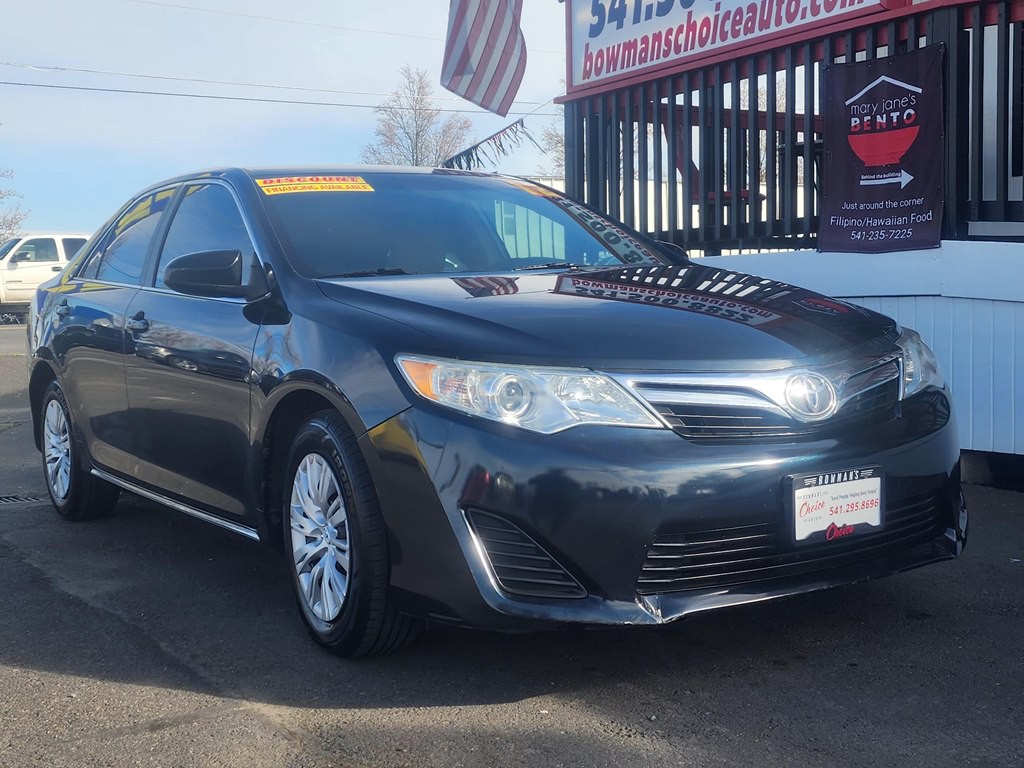 2012 Toyota Camry Image 1