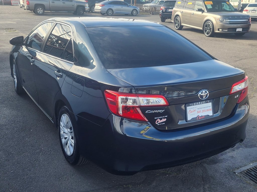 2012 Toyota Camry Image 3