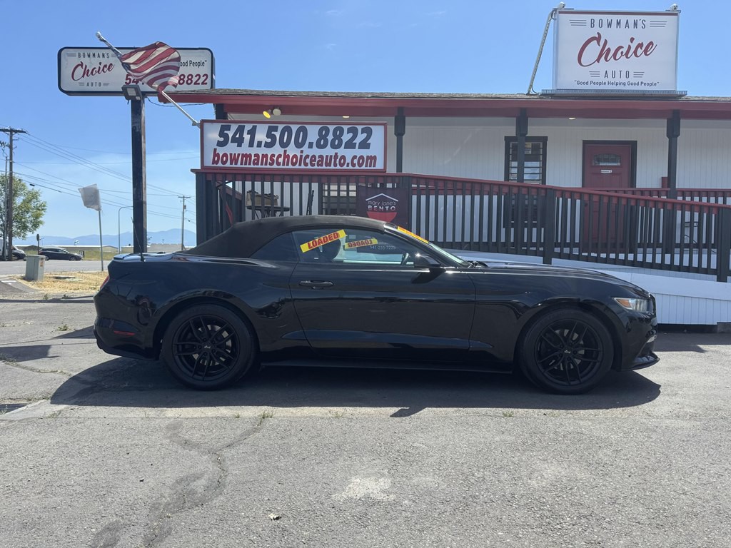 2017 Ford Mustang Image 2