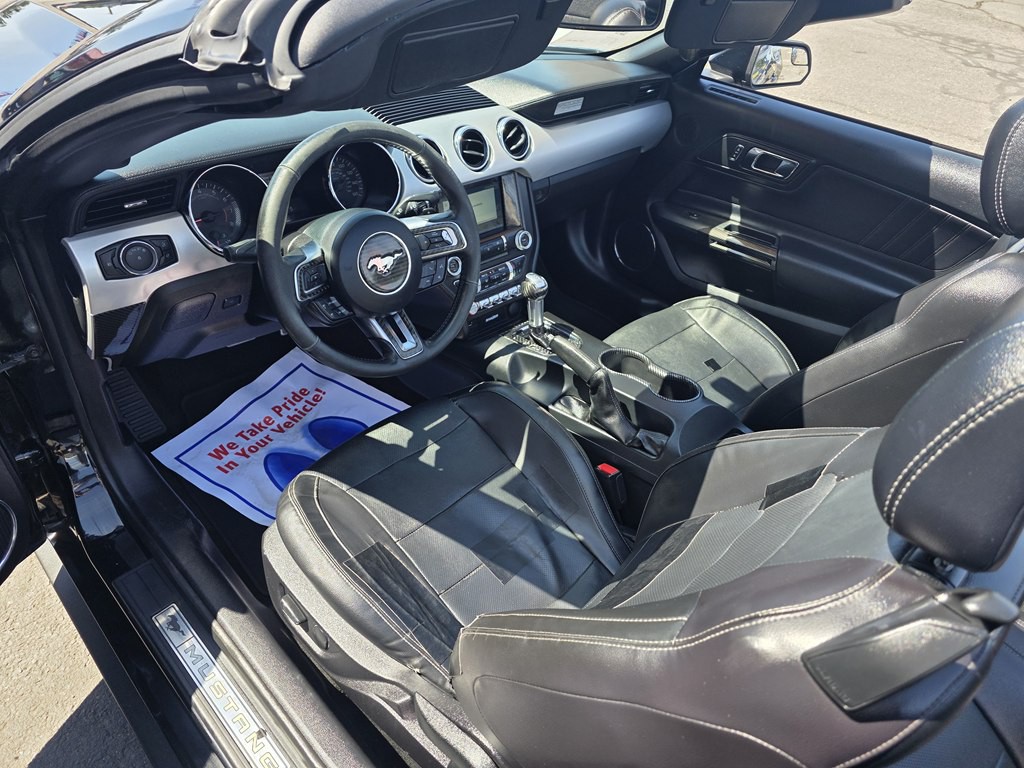 2017 Ford Mustang Image 6