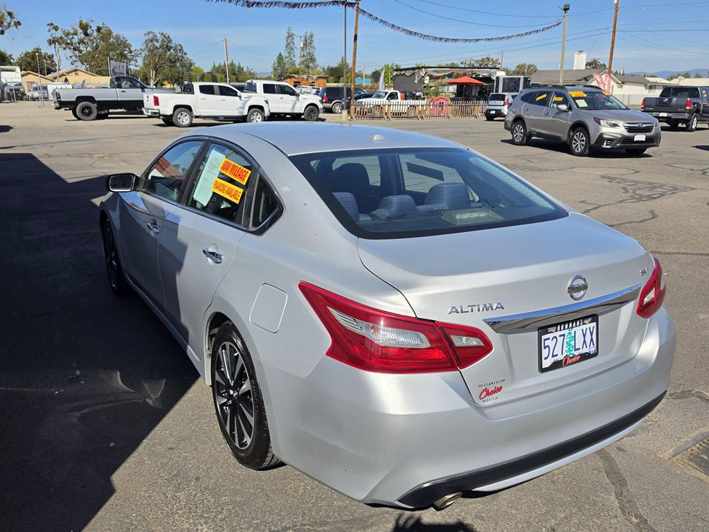 2018 Nissan Altima Image 3