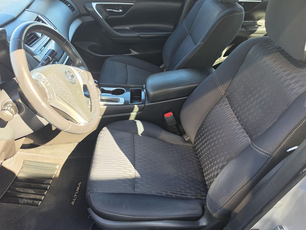 2018 Nissan Altima Image 4
