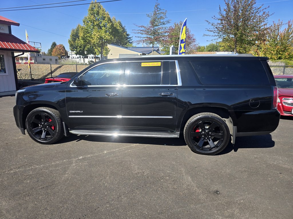 2016 GMC Yukon Image 3