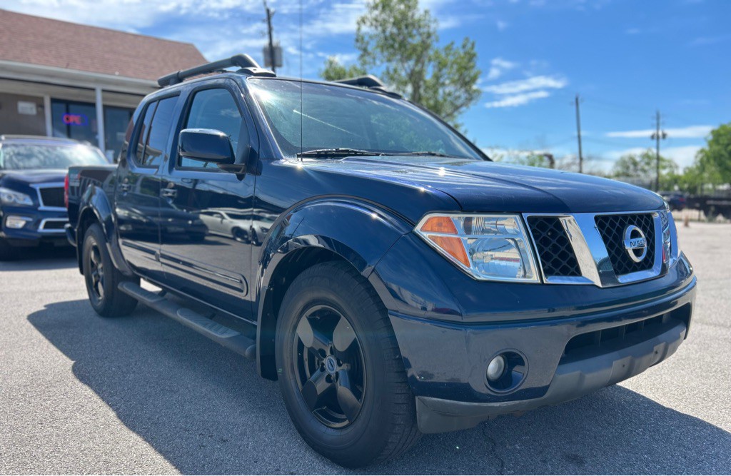 2008 Nissan Frontier Image 2