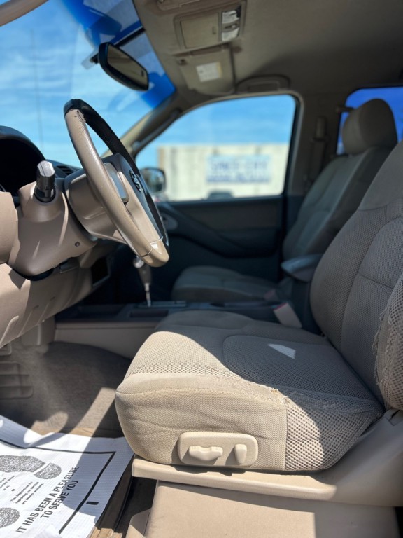 2008 Nissan Frontier Image 9
