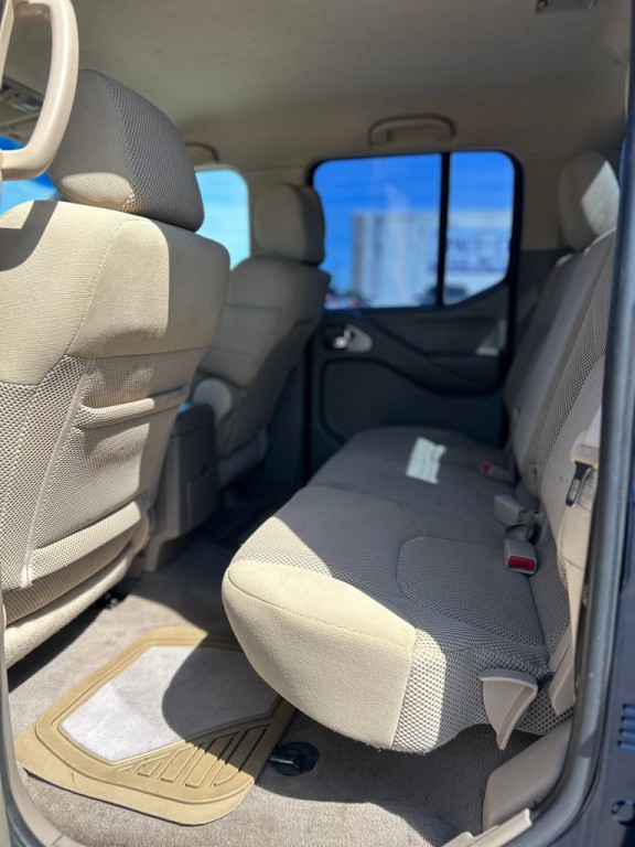 2008 Nissan Frontier Image 10