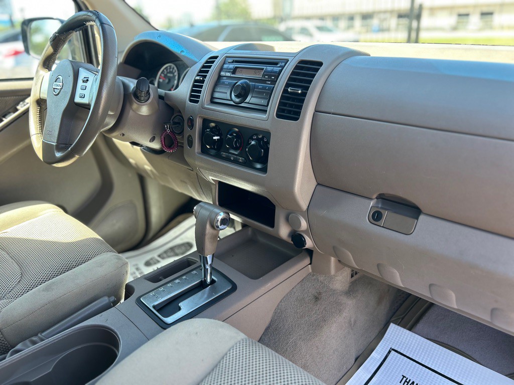 2008 Nissan Frontier Image 15