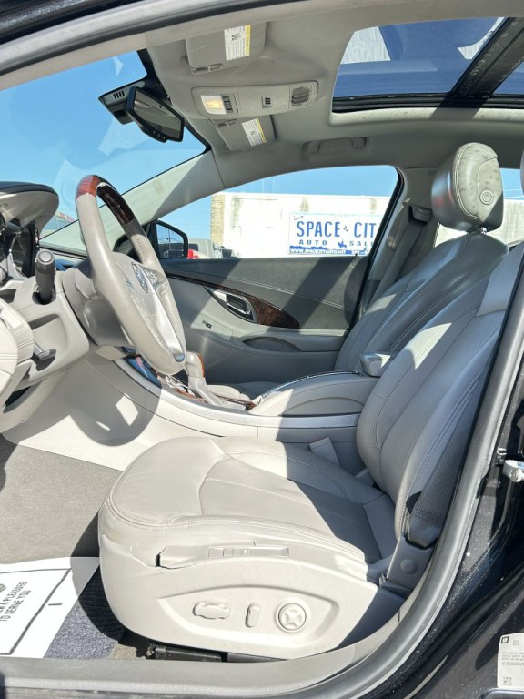2010 Buick Lacrosse Image 9