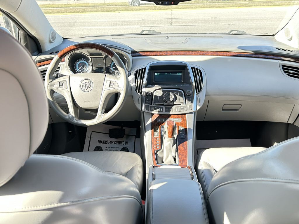 2010 Buick Lacrosse Image 13