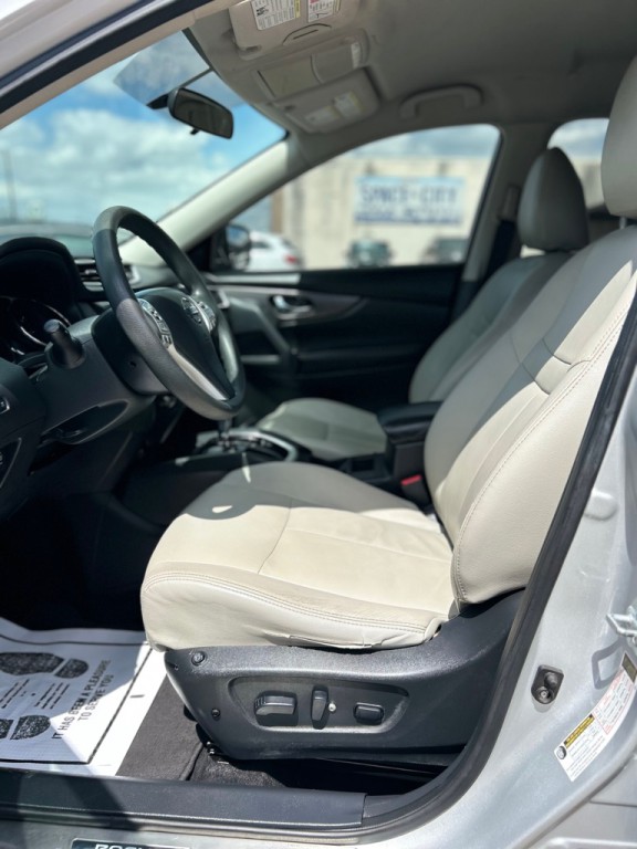 2014 Nissan Rogue Image 10