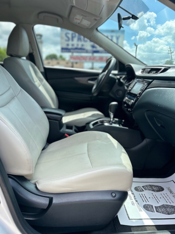 2014 Nissan Rogue Image 13