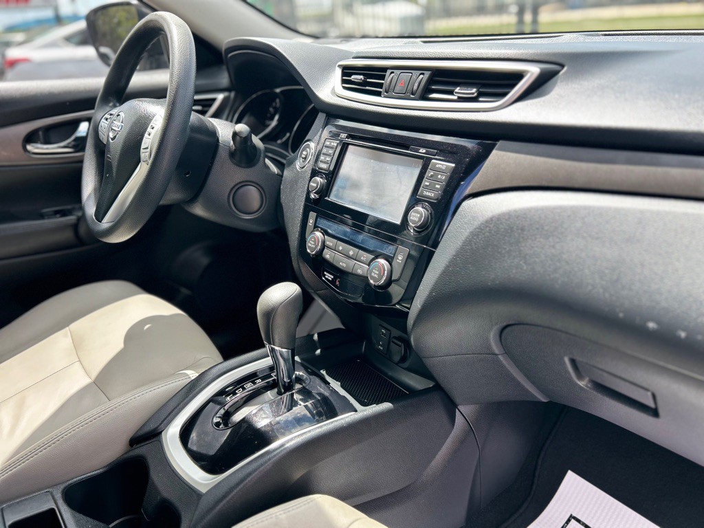 2014 Nissan Rogue Image 14