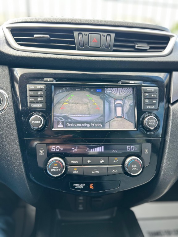 2014 Nissan Rogue Image 16