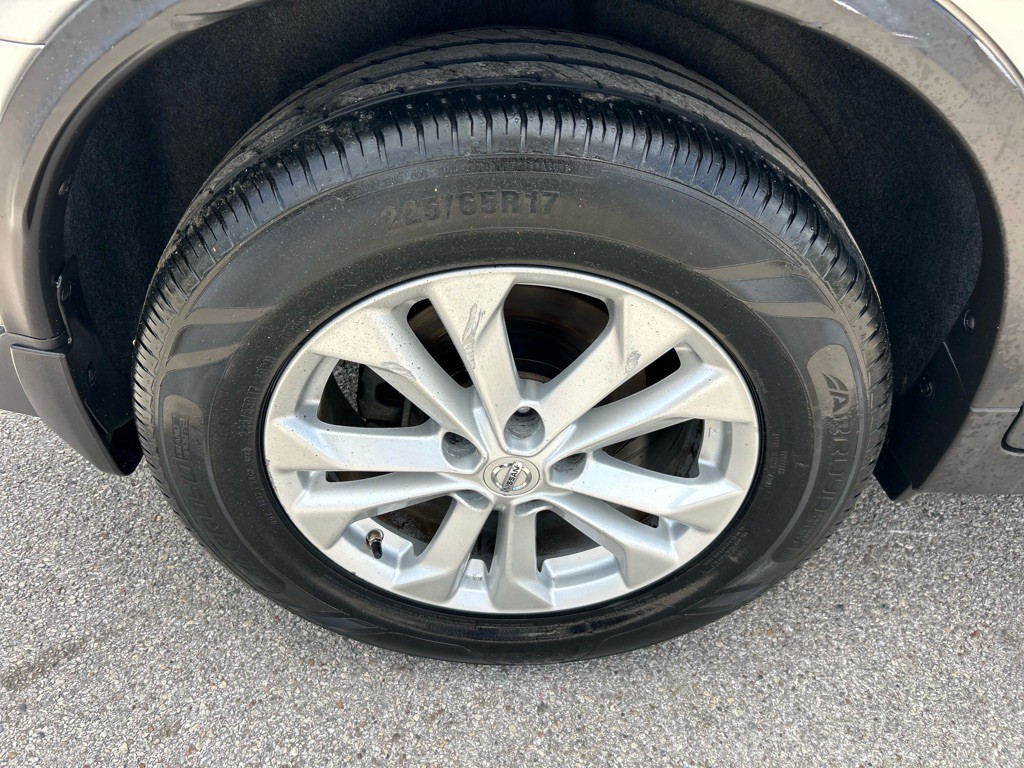 2014 Nissan Rogue Image 19