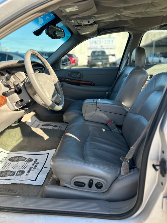 2002 Buick LeSabre Image 8