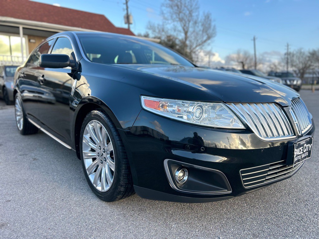 2012 Lincoln MKS Image 2
