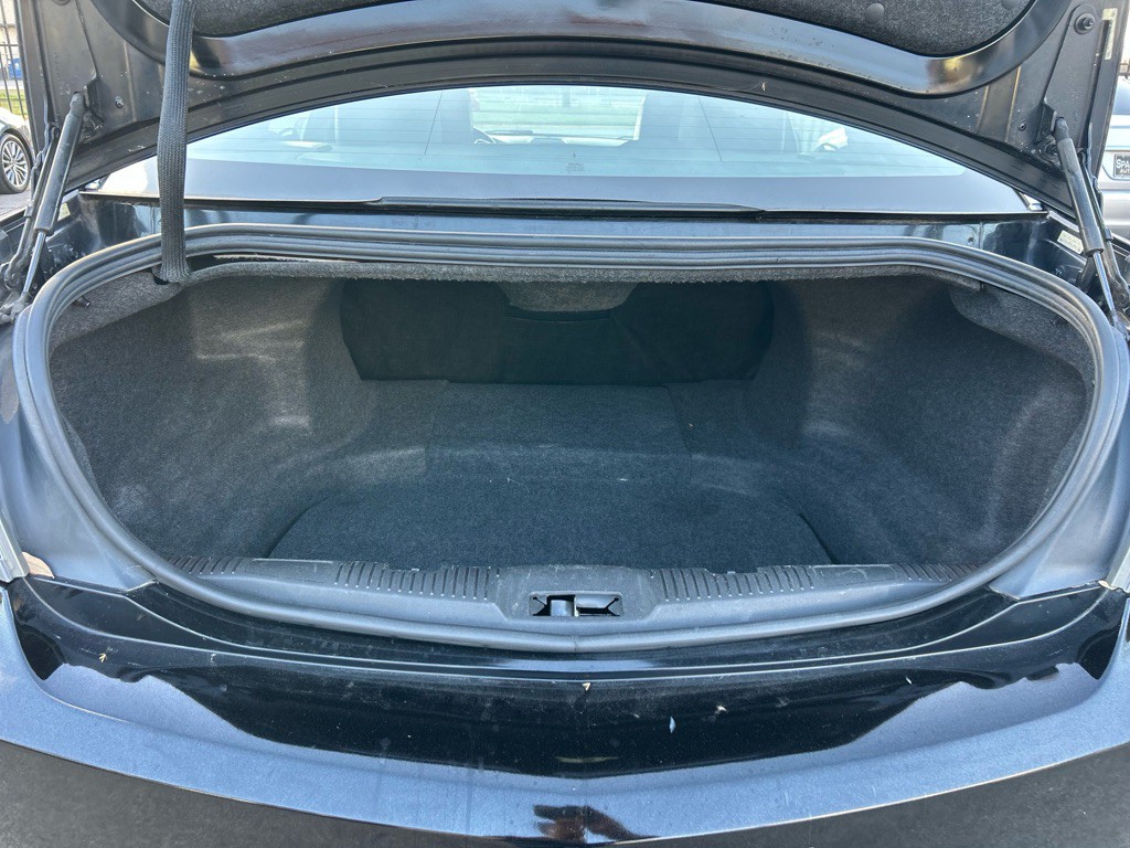 2012 Lincoln MKS Image 16