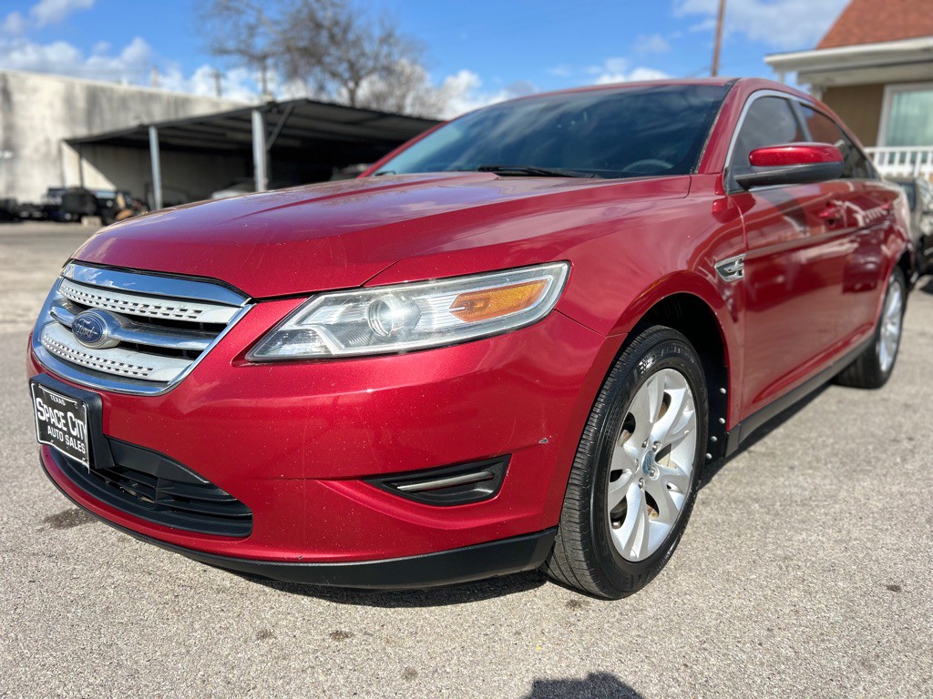 2010 Ford Taurus Image 4