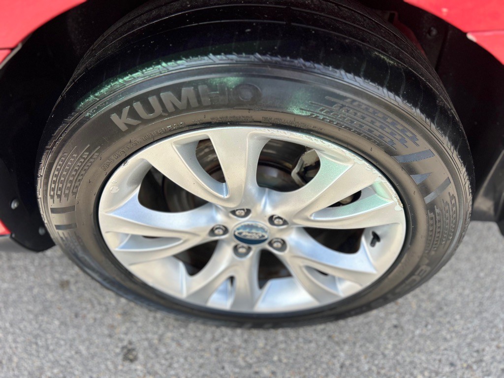 2010 Ford Taurus Image 16