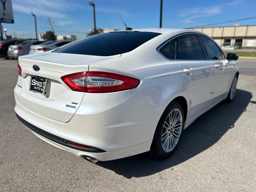 2015 Ford Fusion Image 5