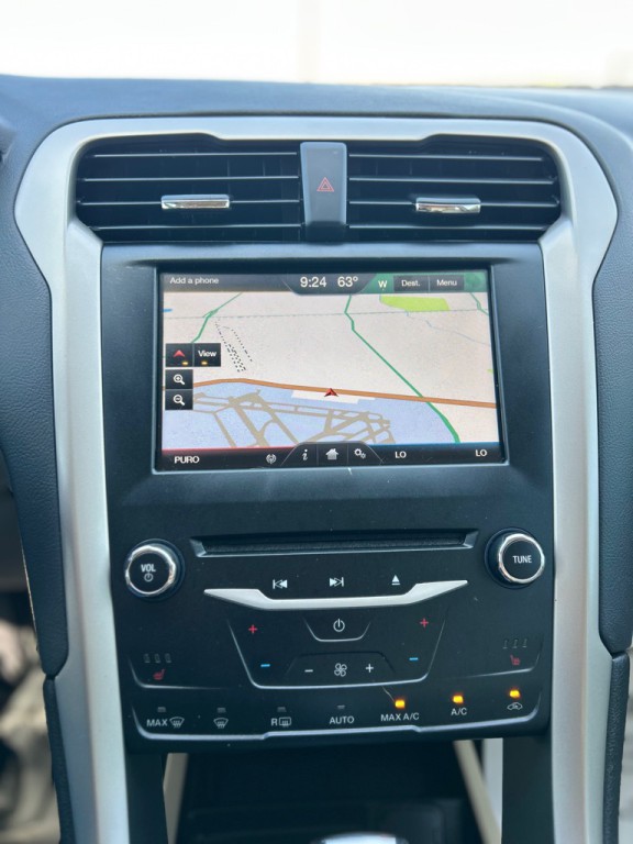 2015 Ford Fusion Image 11