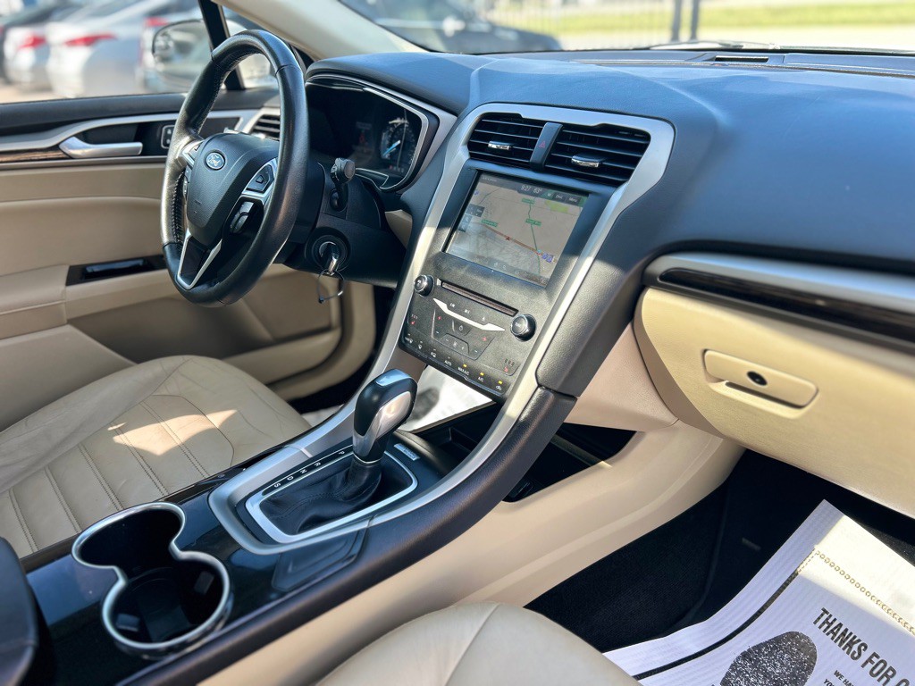 2015 Ford Fusion Image 15