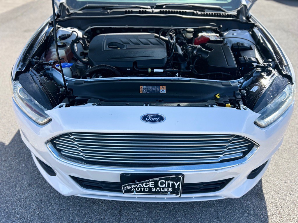 2015 Ford Fusion Image 18