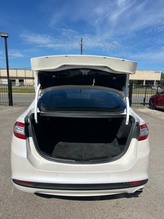 2015 Ford Fusion Image 19