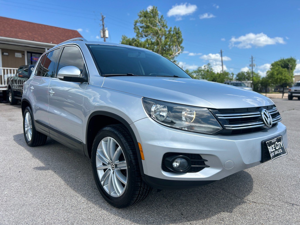 2014 Volkswagen Tiguan Image 2