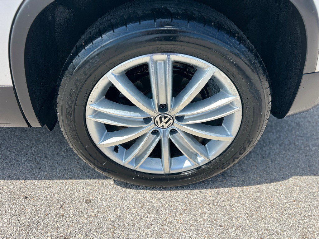 2014 Volkswagen Tiguan Image 22