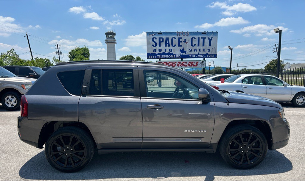2015 Jeep Compass Image 1