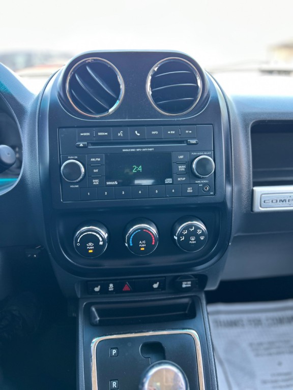 2015 Jeep Compass Image 15